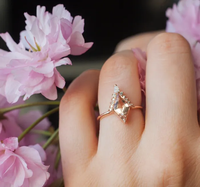Amaris Kite Morganite Diamond Ring Capucinne Rings