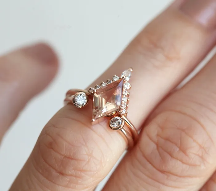 Amaris Kite Morganite Diamond Ring Capucinne Rings
