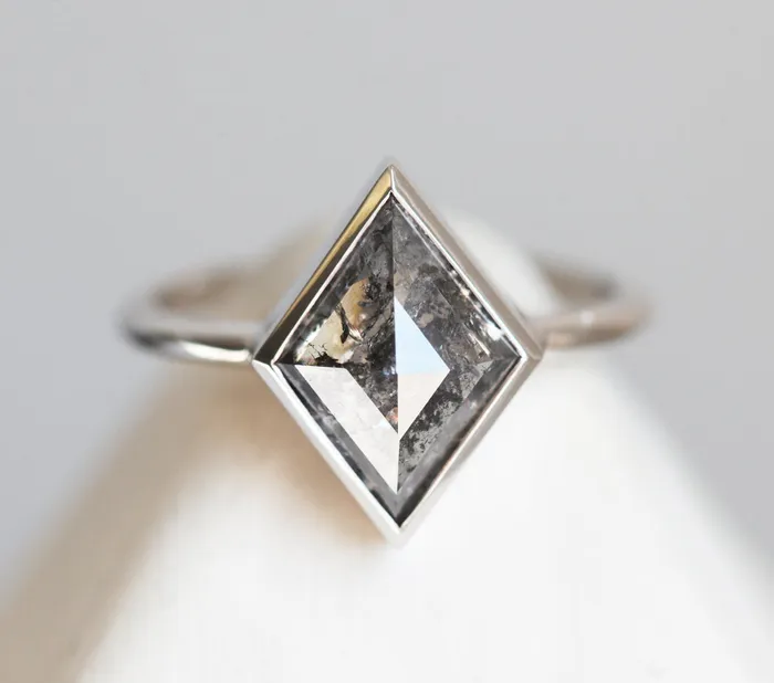 Jocelyn Salt Pepper Kite Diamond Ring Set Capucinne Rings