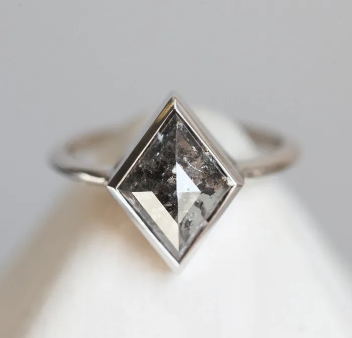 Jocelyn Salt Pepper Kite Diamond Ring Set Capucinne Rings