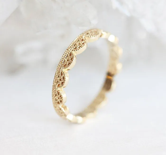 Rings Capucinne Dainty Gold Lace Filigree Wedding Ring