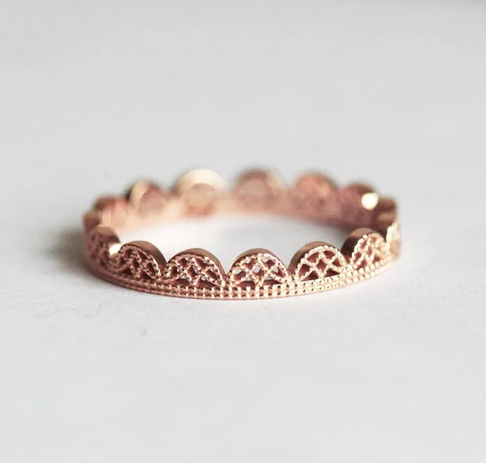 Rings Capucinne Dainty Gold Lace Filigree Wedding Ring