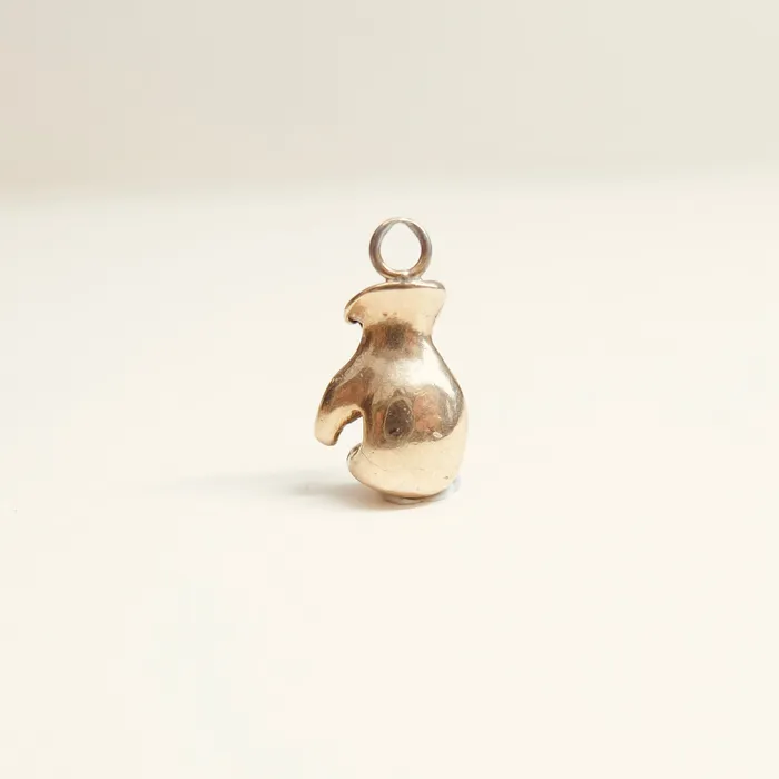 Vintage 9ct Gold Boxing Glove Charm aliceeden Charm Necklaces